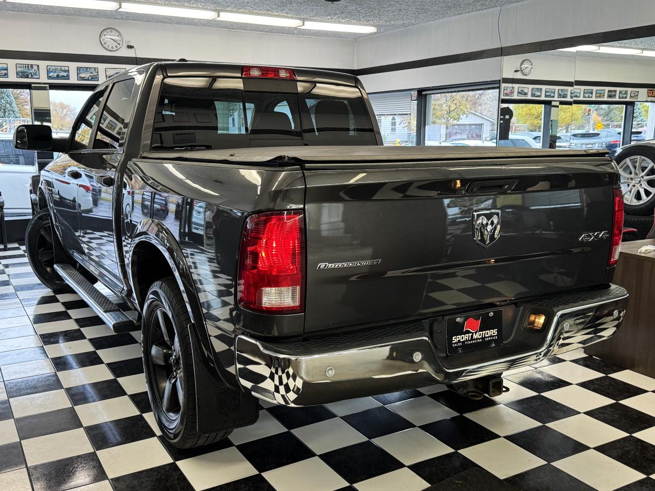 2016 RAM 1500 Outdoorsman Crew Diesel 4x4+New Tires+CLEAN CARFAX - Photo #15