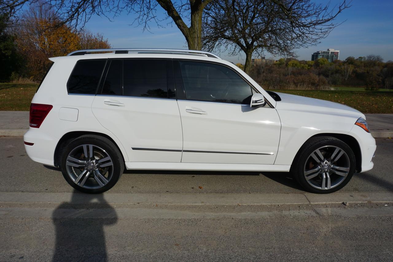 2013 Mercedes-Benz GLK-Class 4MATIC / NO ACCIDENTS / STUNNING SHAPE / NAVI Photo4