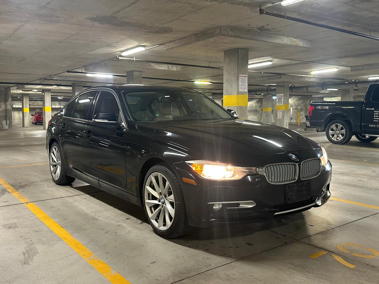 2013 BMW 3 Series 4dr Sdn 320i xDrive AWD - Photo #1