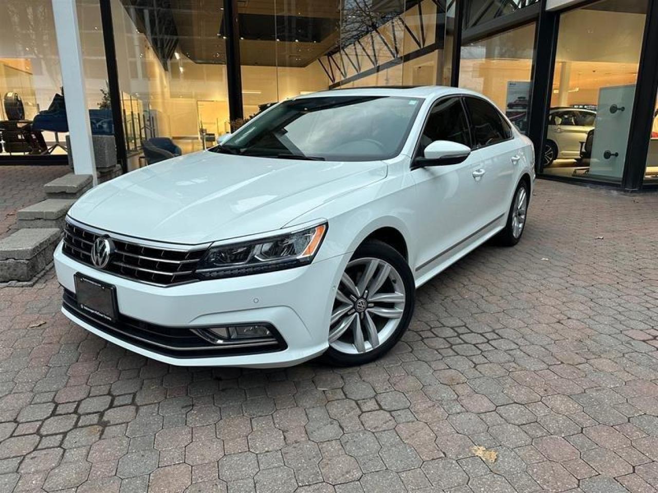 Used 2017 Volkswagen Passat Highline 1.8T 6sp at w/ Tip for sale in Scarborough, ON