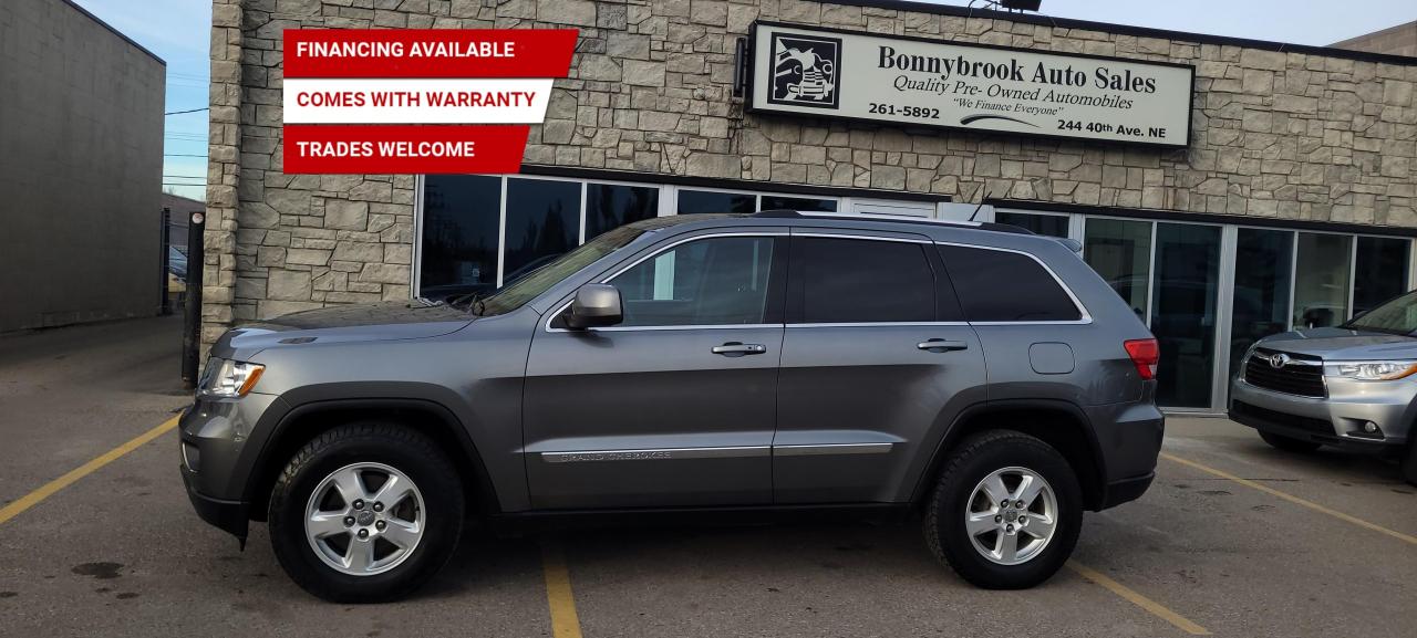 Used 2013 Jeep Grand Cherokee 4WD 4dr Laredo/Bluetooth/Car starter for sale in Calgary, AB