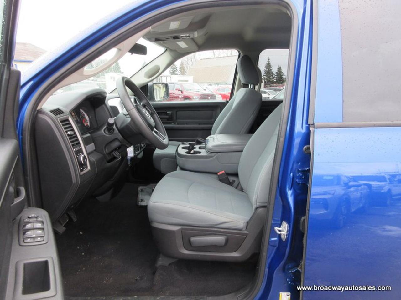 2019 RAM 1500 FUEL EFFICIENT CLASSIC-MODEL 6 PASSENGER 3.6L - V6.. 4X4.. QUAD-CAB.. 6.6-BOX.. BACK-UP CAMERA.. BLUETOOTH SYSTEM.. KEYLESS ENTRY.. Photo