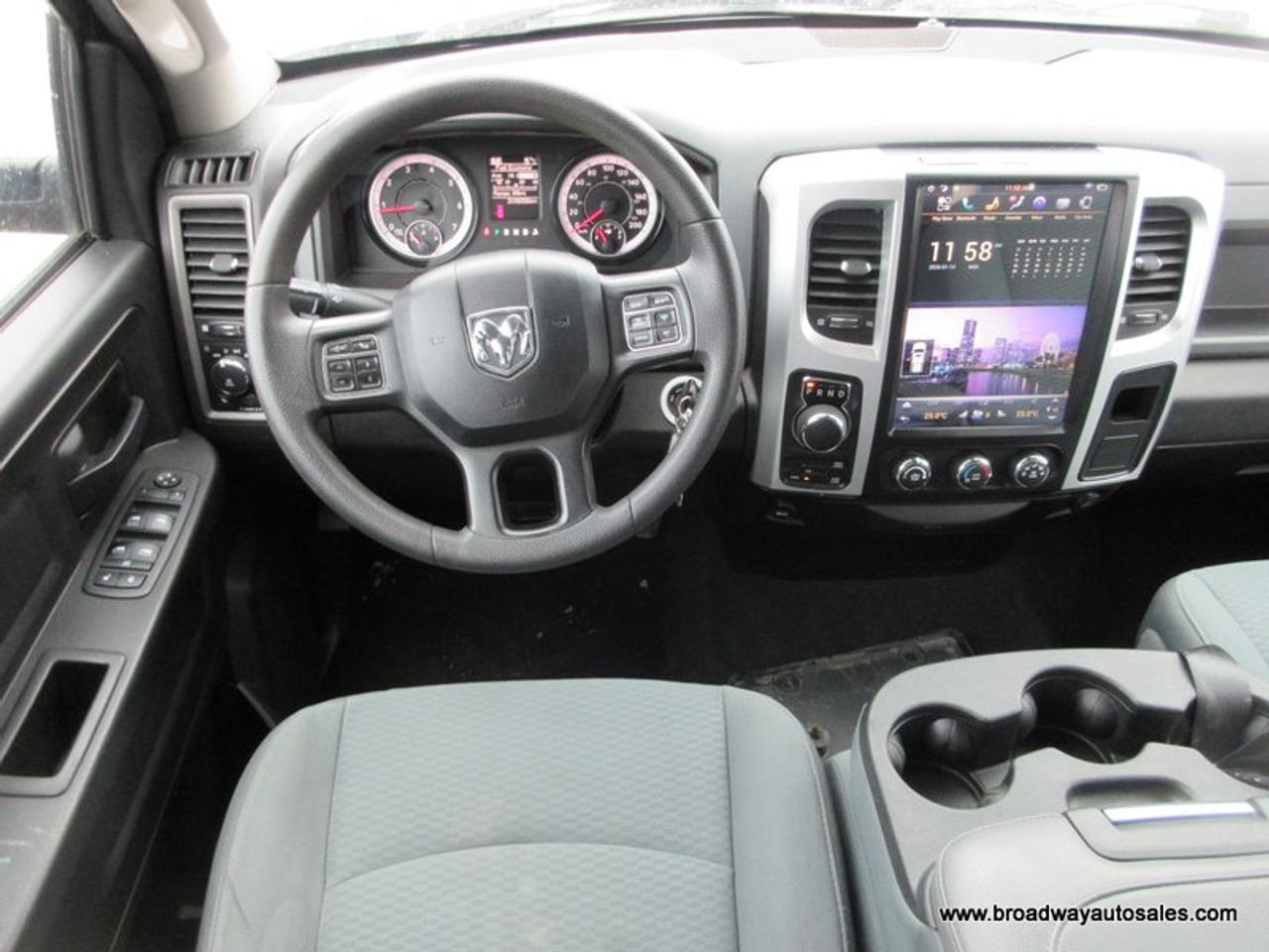 2019 RAM 1500 FUEL EFFICIENT CLASSIC-MODEL 6 PASSENGER 3.6L - V6.. 4X4.. QUAD-CAB.. 6.6-BOX.. BACK-UP CAMERA.. BLUETOOTH SYSTEM.. KEYLESS ENTRY.. Photo