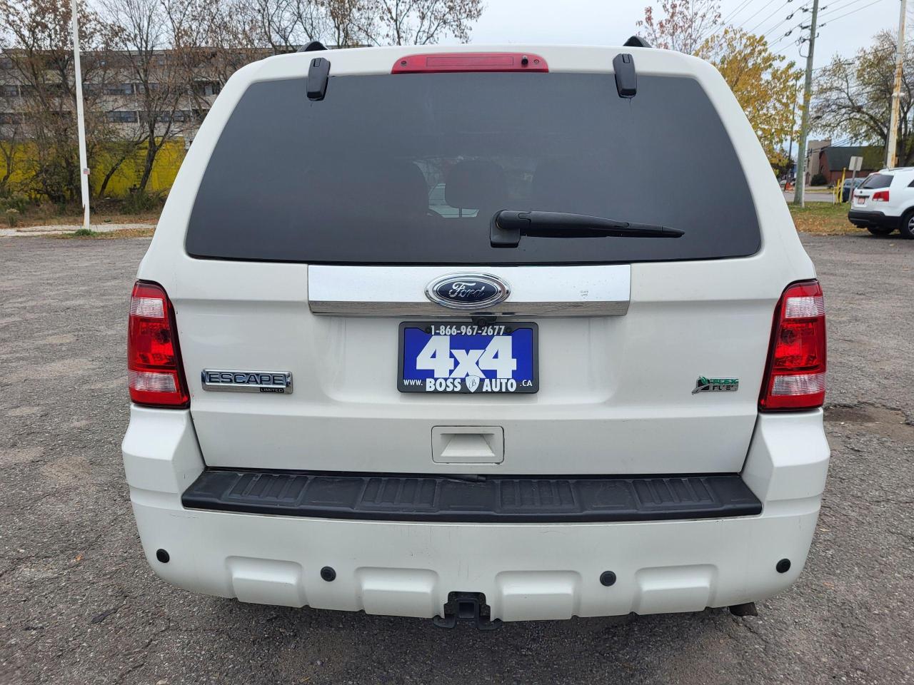 2010 Ford Escape LIMITED 4WD Photo3