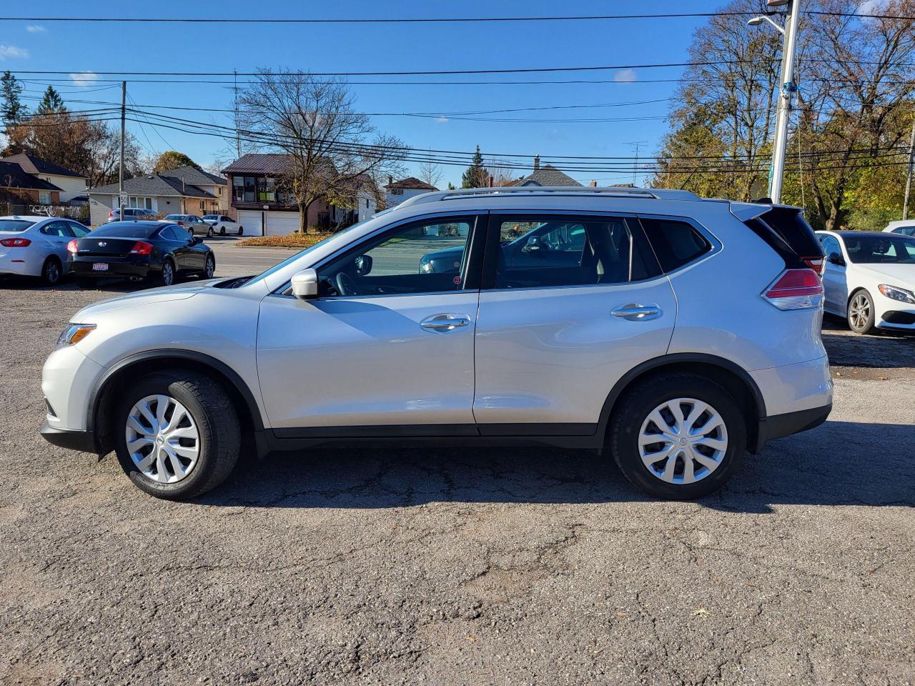 2014 Nissan Rogue 2.5 S Photo