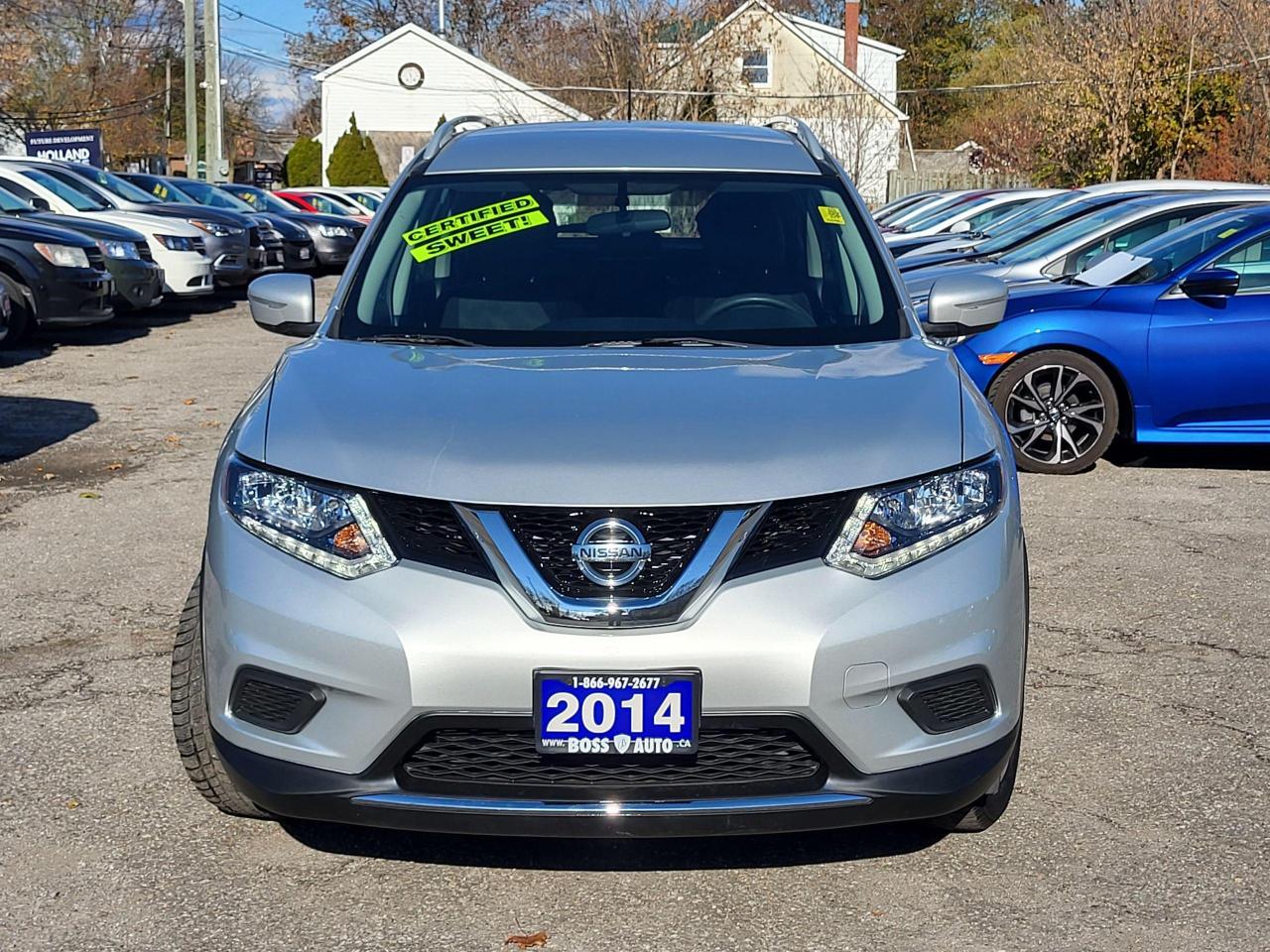 2014 Nissan Rogue 2.5 S Photo