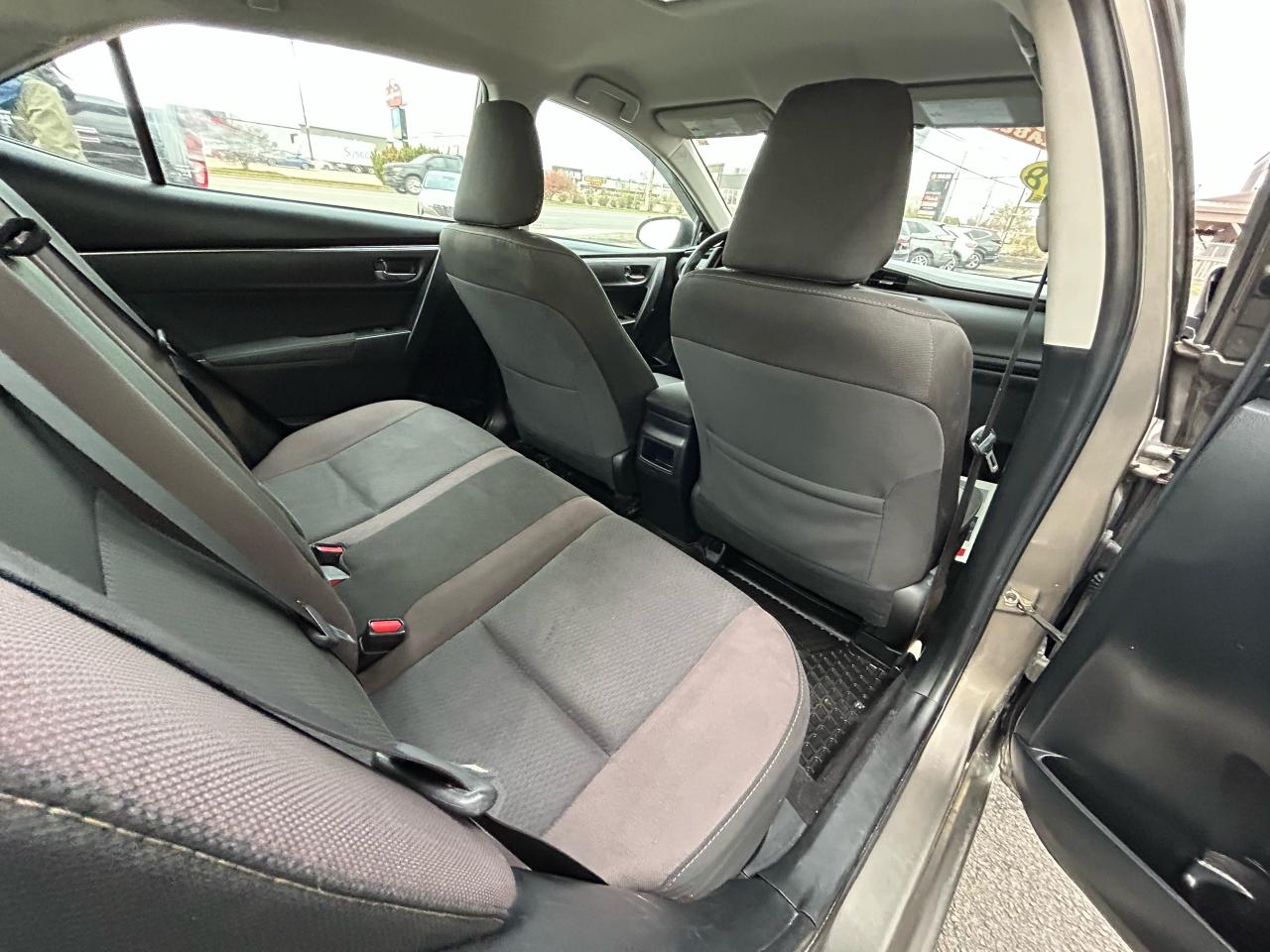 2018 Toyota Corolla LE  - FROM $175 BIWEEKLY OAC - Photo #4