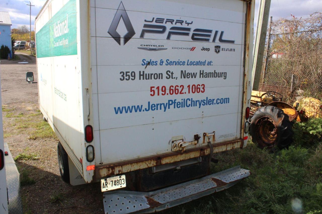 2006 GMC Savana  Photo3