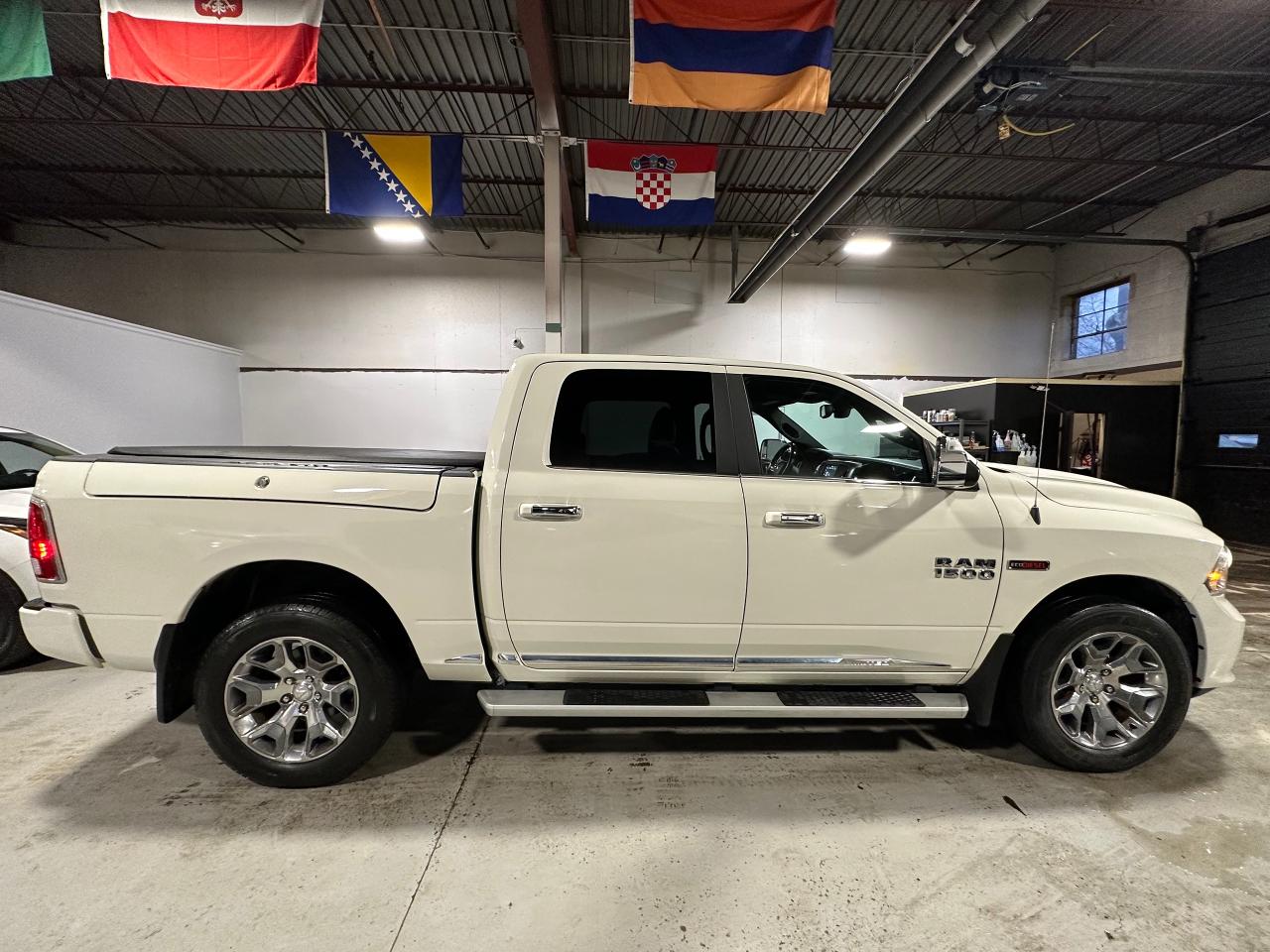 2018 RAM 1500 LIMITIED ECO DIESEL | MSRP $78,256 | CREW CA | NAV - Photo #9