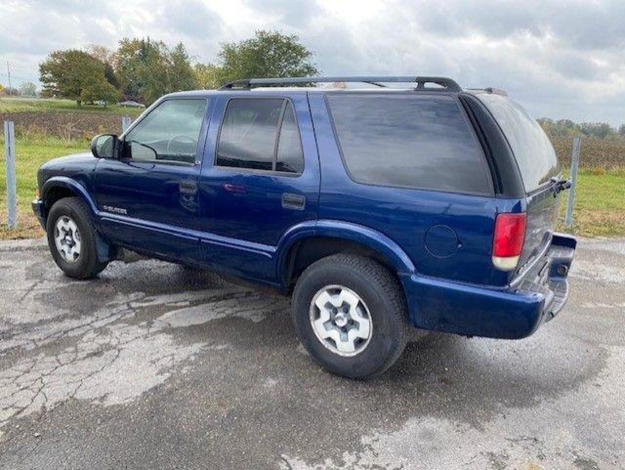 2002 Chevrolet Blazer 4dr 4WD LS Cloth - Photo #1