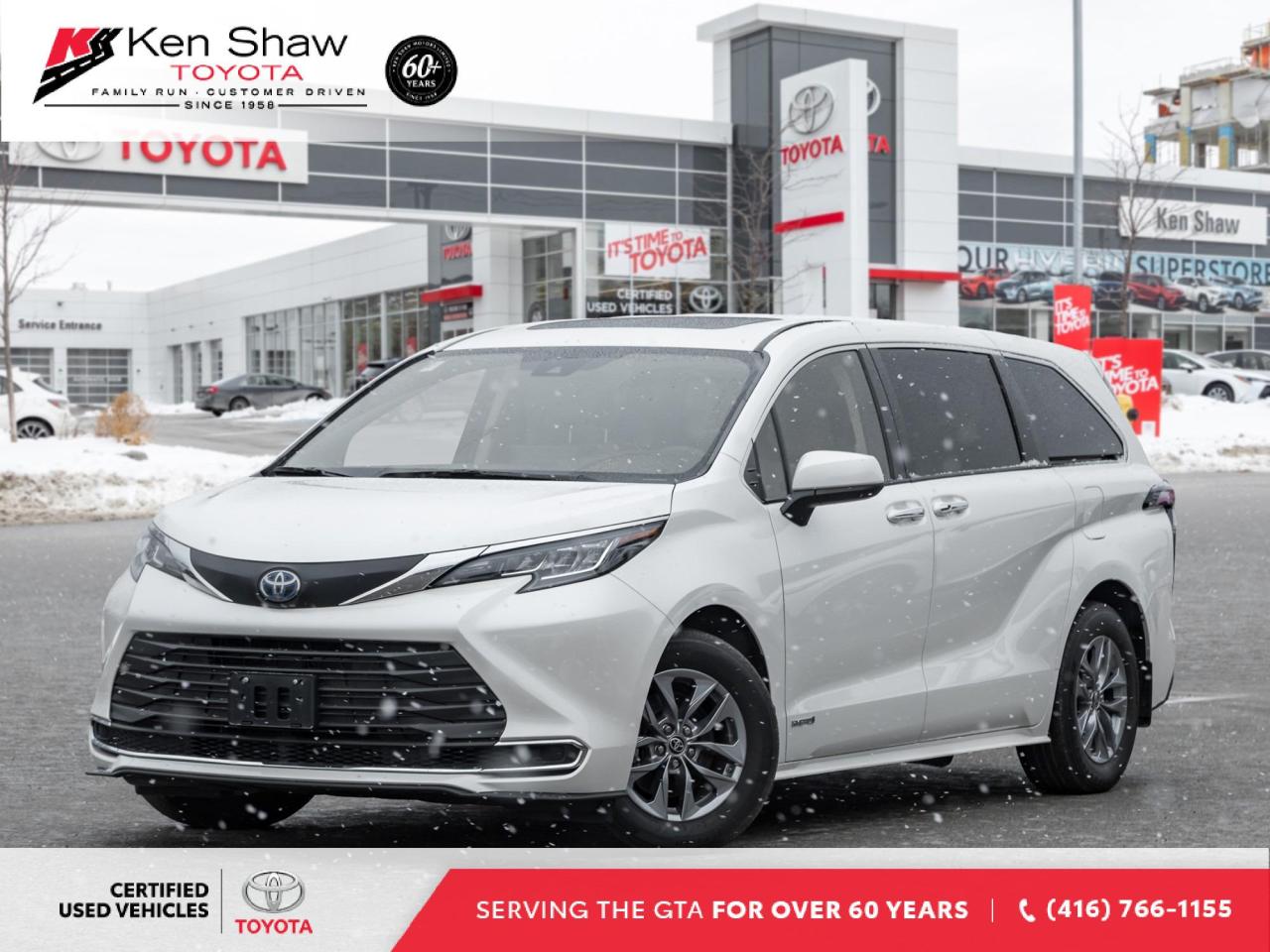 Used 2021 Toyota Sienna XLE AWD / Leather / Sunroof / Heated Seats for sale in Toronto, ON