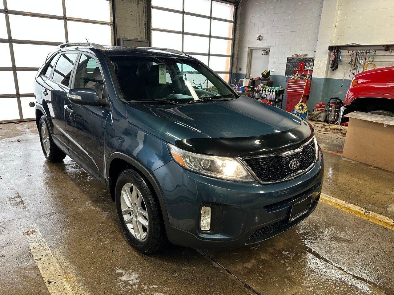 Used 2014 Kia Sorento LX FWD 4dr I4 GDI Auto LX for sale in Walkerton, ON