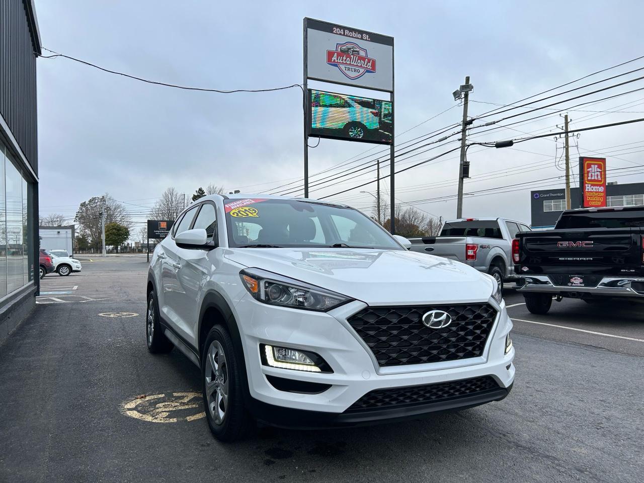 2019 Hyundai Tucson Essential - Photo #1