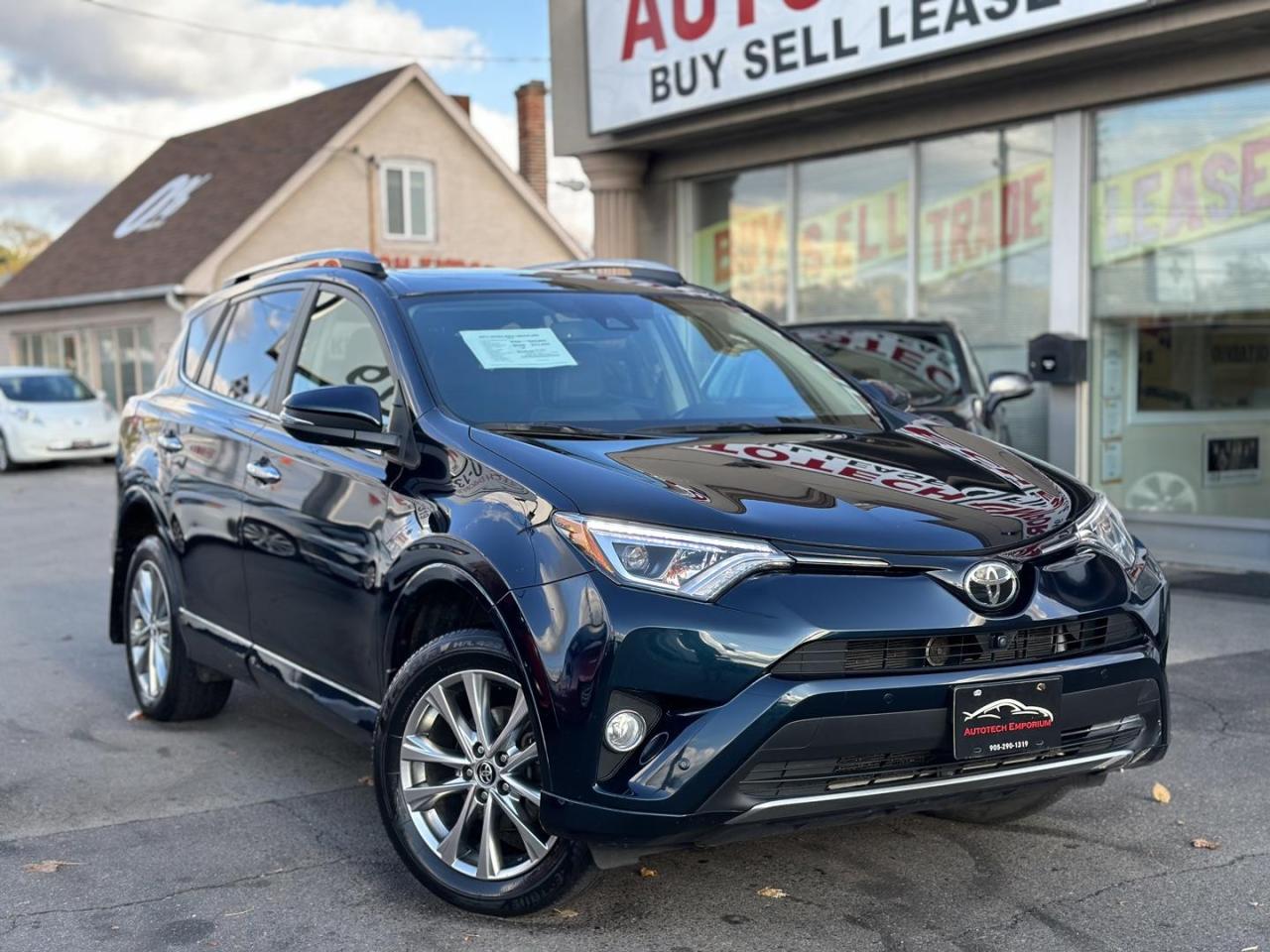 Used 2017 Toyota RAV4 Limited Platinum Pkg Leather/Sunroof/Navigation for sale in Mississauga, ON