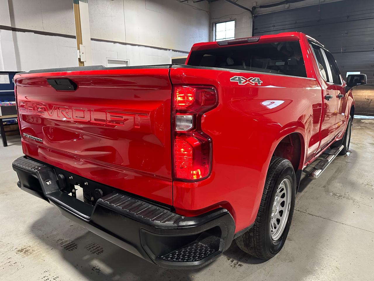 2020 Chevrolet Silverado 1500 DOUBLE CAB 147" | WORK TRUCK | LEATHER - Photo #6