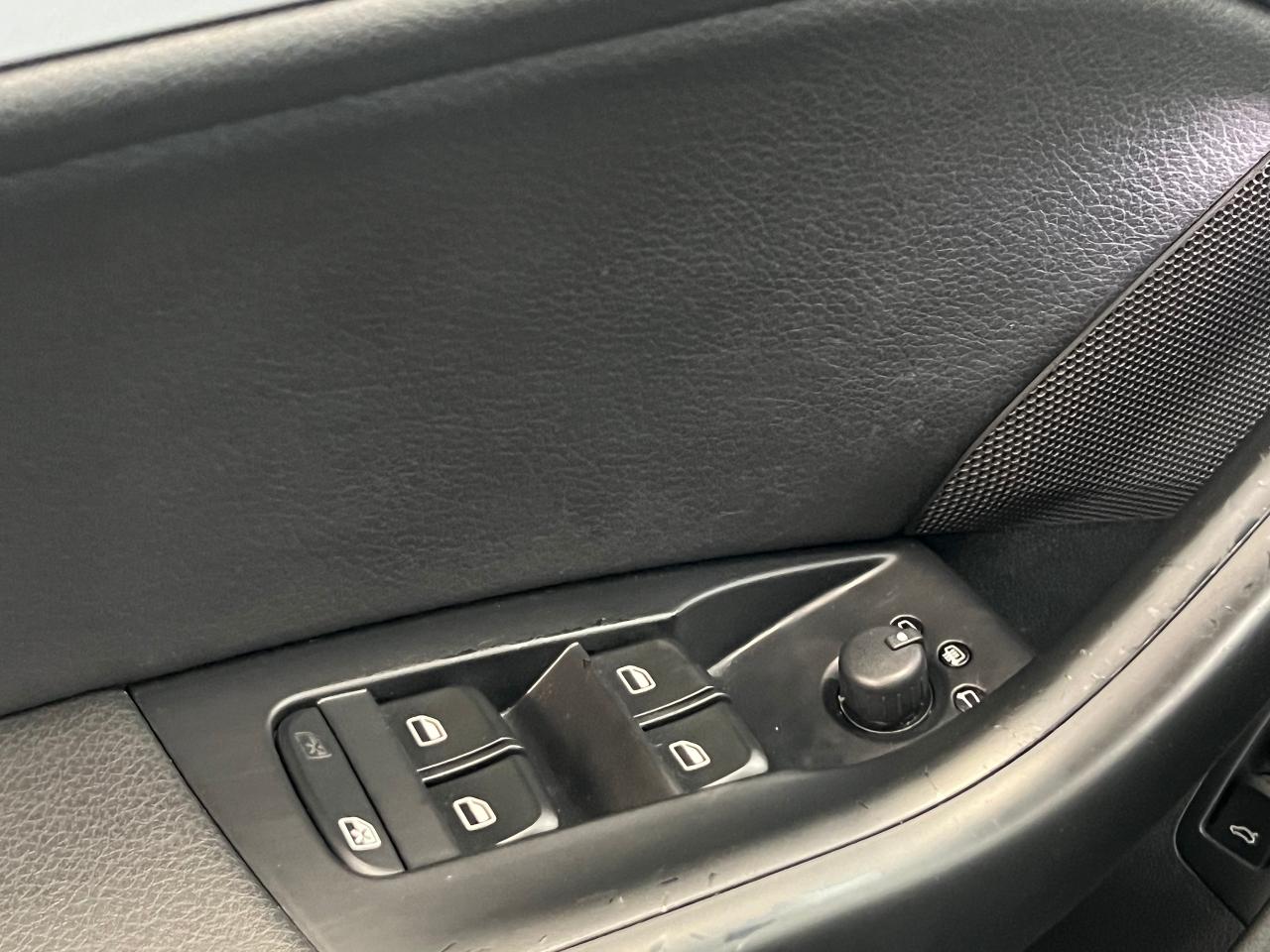 2016 Audi Q3 Technik FrontTrak+New Tires+Brakes+CLEAN CARFAX - Photo #48
