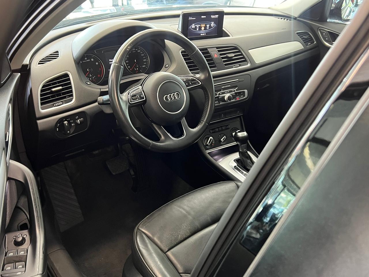 2016 Audi Q3 Technik FrontTrak+New Tires+Brakes+CLEAN CARFAX - Photo #17