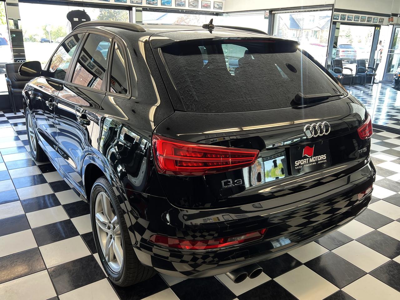 2016 Audi Q3 Technik FrontTrak+New Tires+Brakes+CLEAN CARFAX - Photo #5