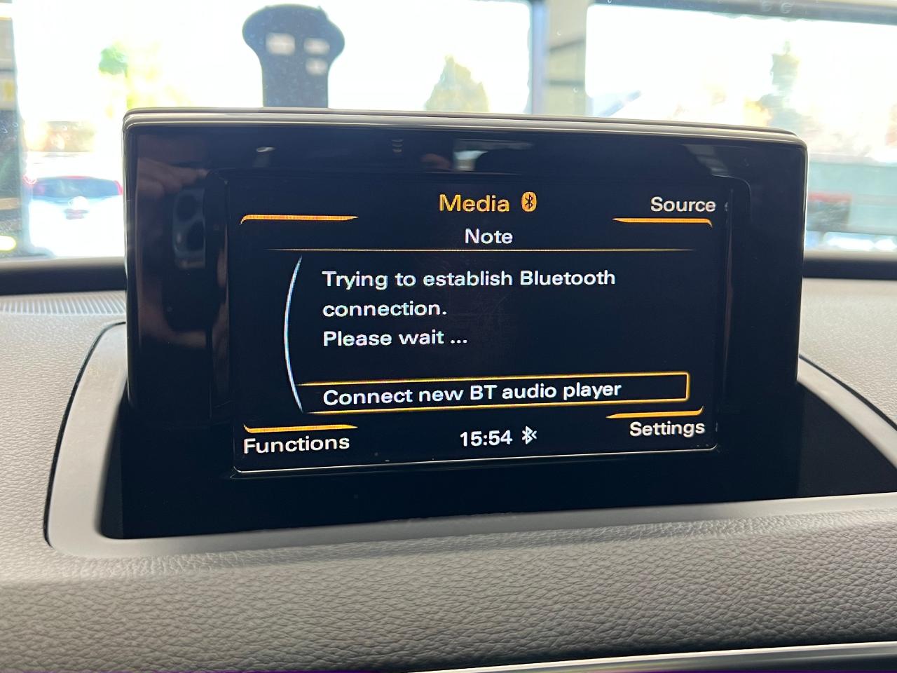 2016 Audi Q3 Technik FrontTrak+New Tires+Brakes+CLEAN CARFAX - Photo #31