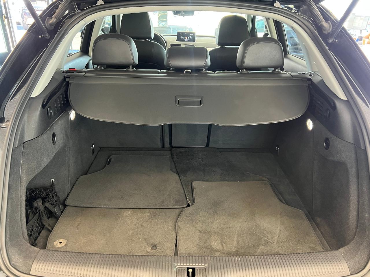 2016 Audi Q3 Technik FrontTrak+New Tires+Brakes+CLEAN CARFAX - Photo #24