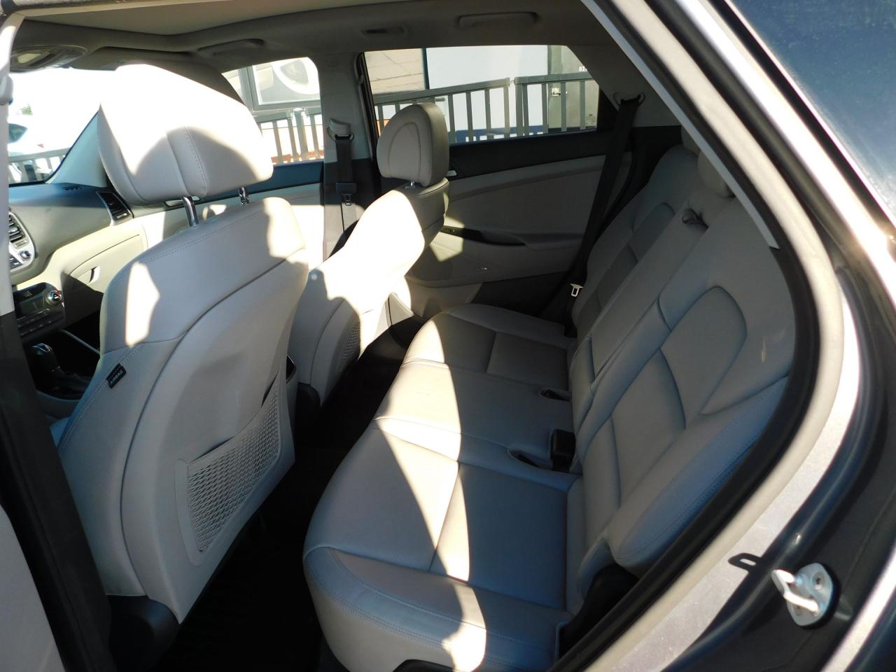 2017 Hyundai Tucson | leather | sunroof | nav | heated seats - Photo #9