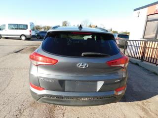 2017 Hyundai Tucson | leather | sunroof | nav | heated seats - Photo #3