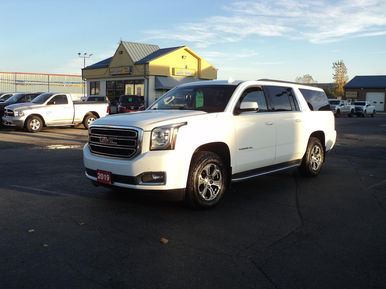 Used 2019 GMC Yukon XL SLE 8Seater 5.3L DualClimateControl&PowerSeats for sale in Brantford, ON