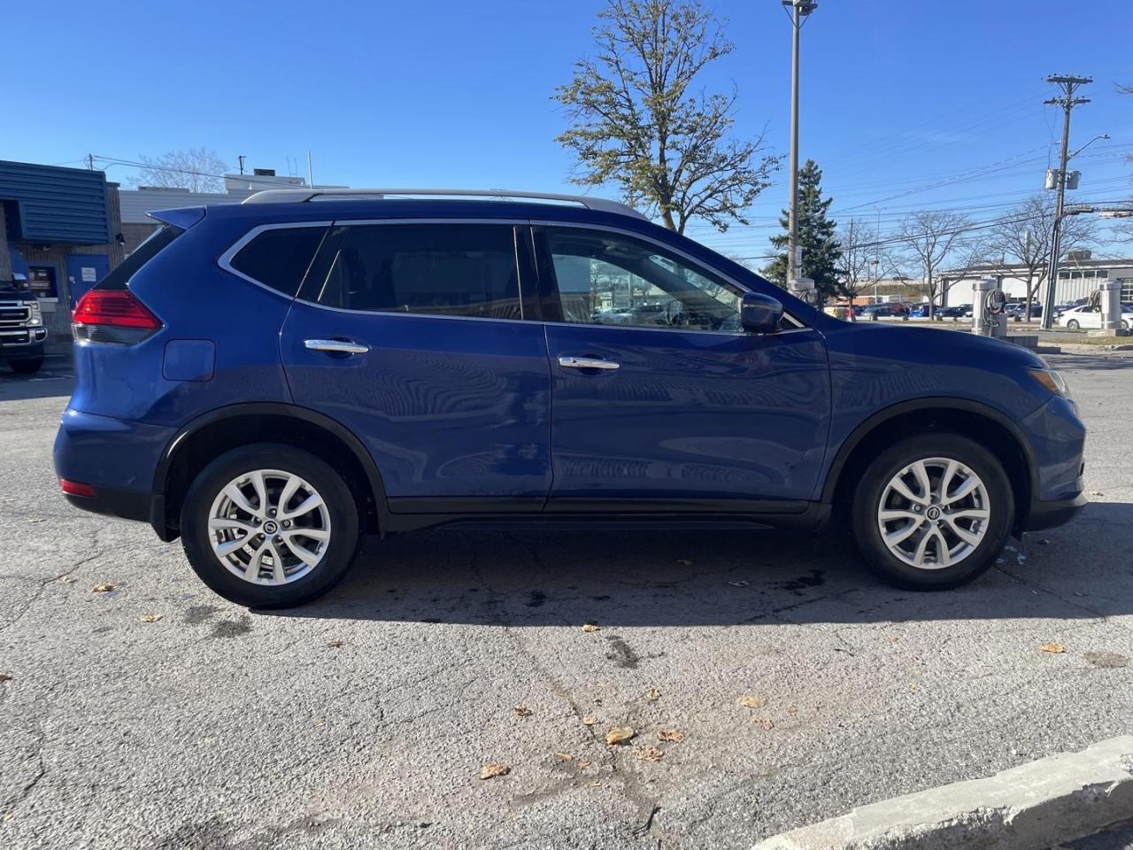 2017 Nissan Rogue SV AWD Pano roof, $0 down, all credit approved - Photo #5