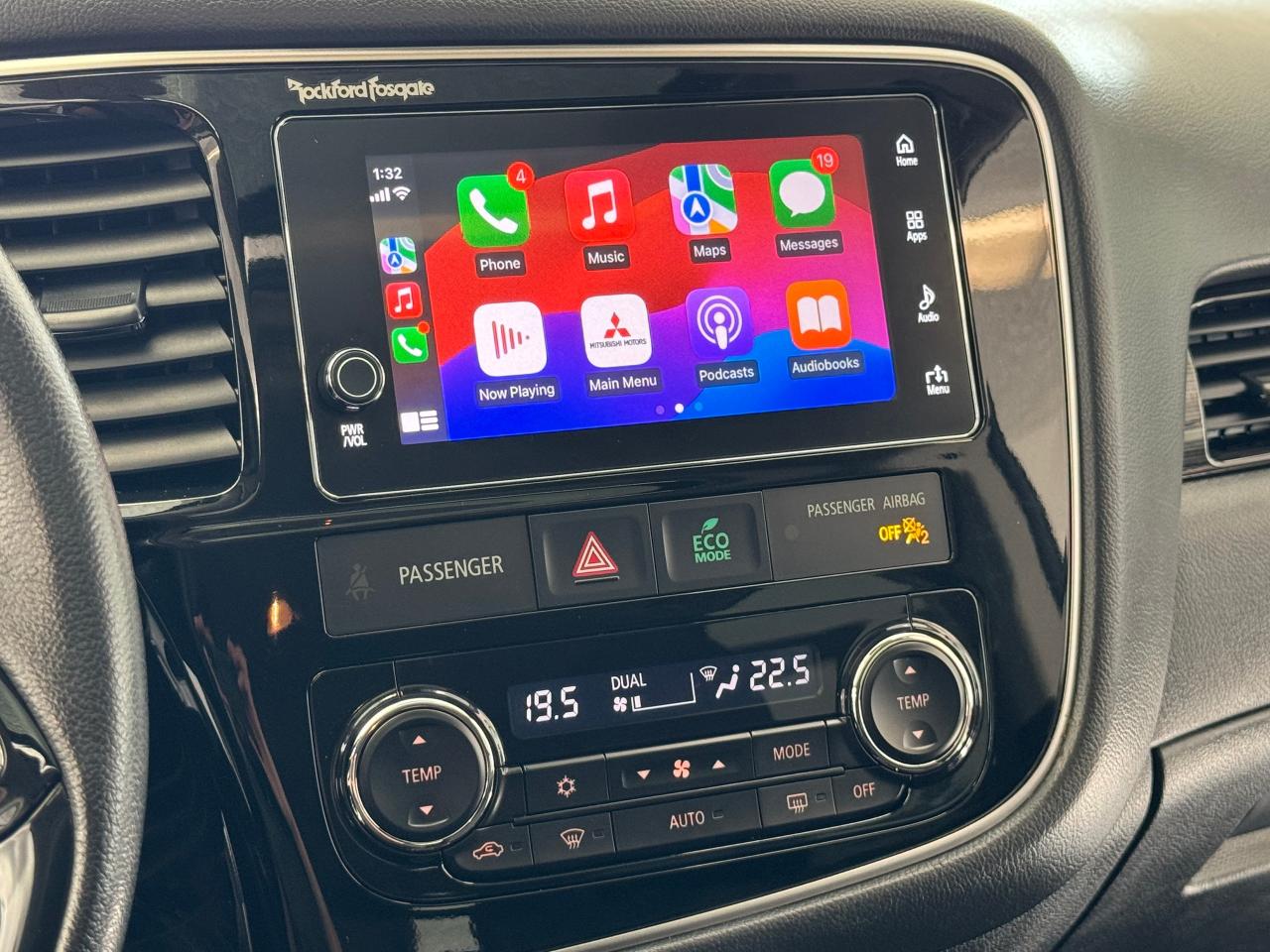 2018 Mitsubishi Outlander GT S-AWC 7 Passenger 3.0L V6+LEDs+CLEAN CARFAX - Photo #10