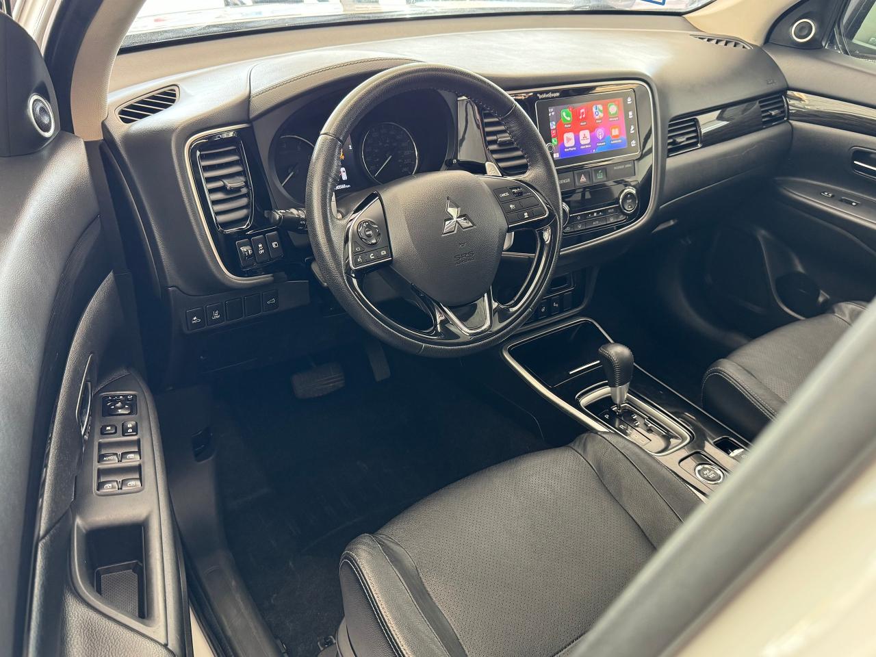 2018 Mitsubishi Outlander GT S-AWC 7 Passenger 3.0L V6+LEDs+CLEAN CARFAX - Photo #19