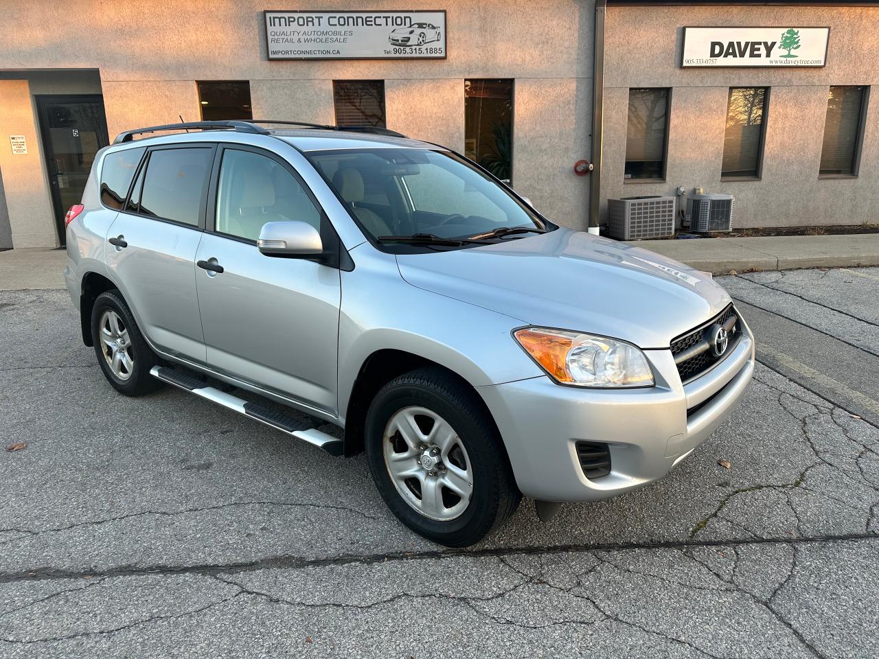 Used 2012 Toyota RAV4 4WD 4dr V6,LOW MILEAGE..NO ACCIDENTS,CERTIFIED !! for sale in Burlington, ON