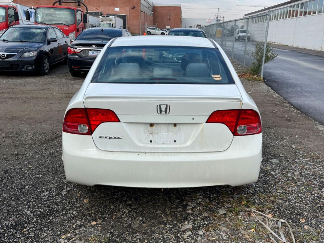 2008 Honda Civic DX-G - Photo #4