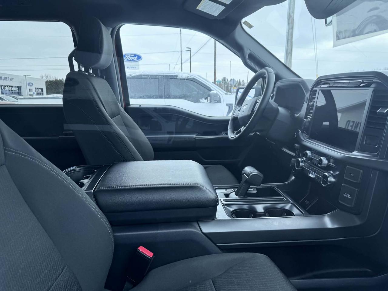 2024 Ford F-150 XLT Photo2