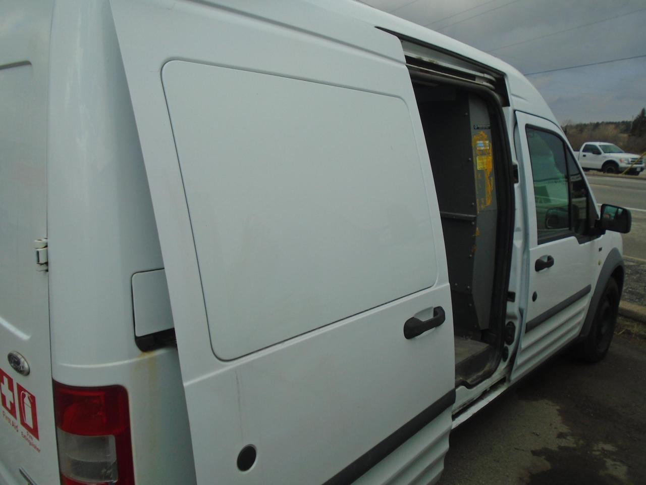 2012 Ford Transit Connect cargo van 114.6  XLT  w-o rear door glass - Photo #19
