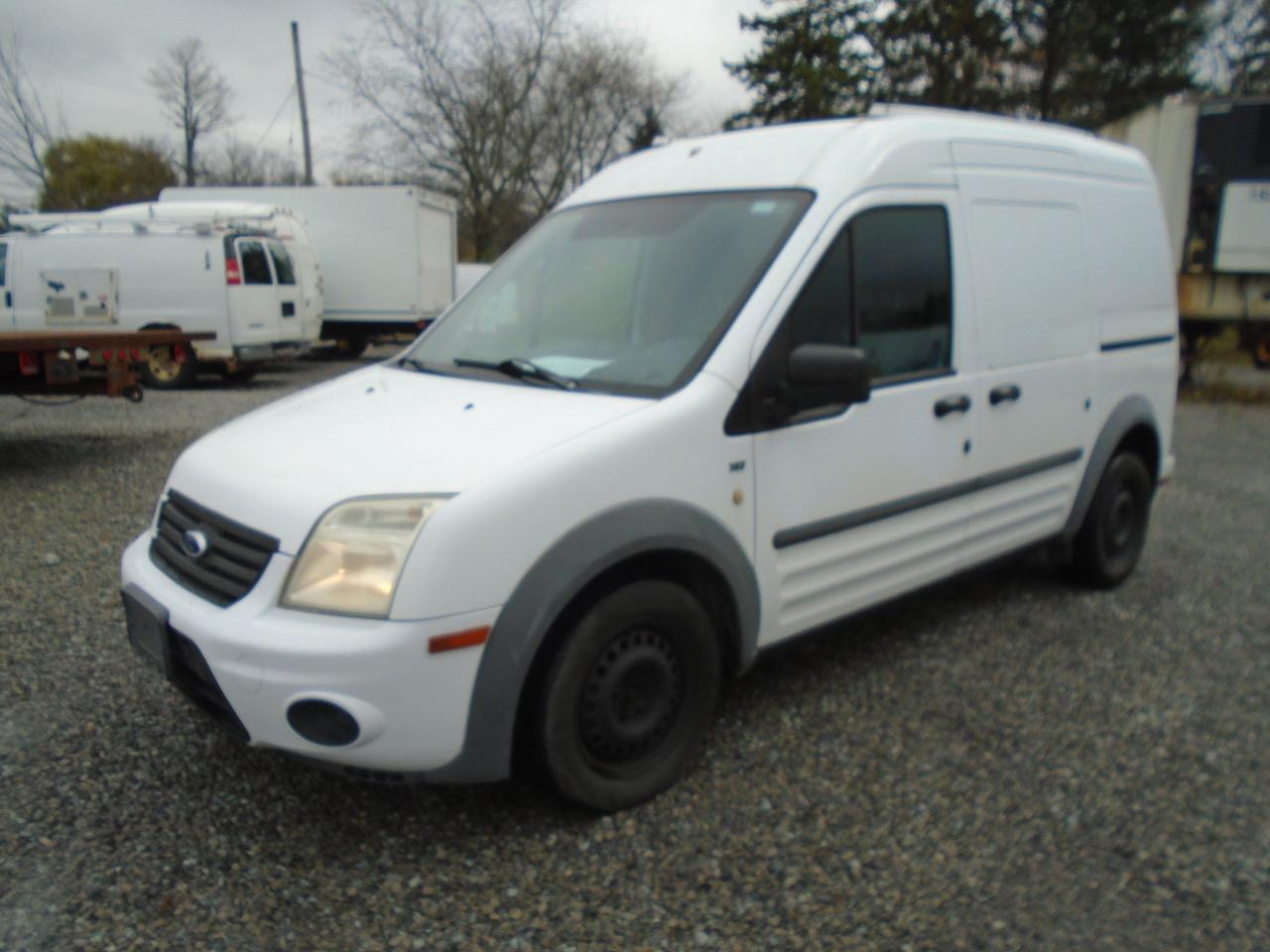 2012 Ford Transit Connect cargo van 114.6  XLT  w-o rear door glass - Photo #4