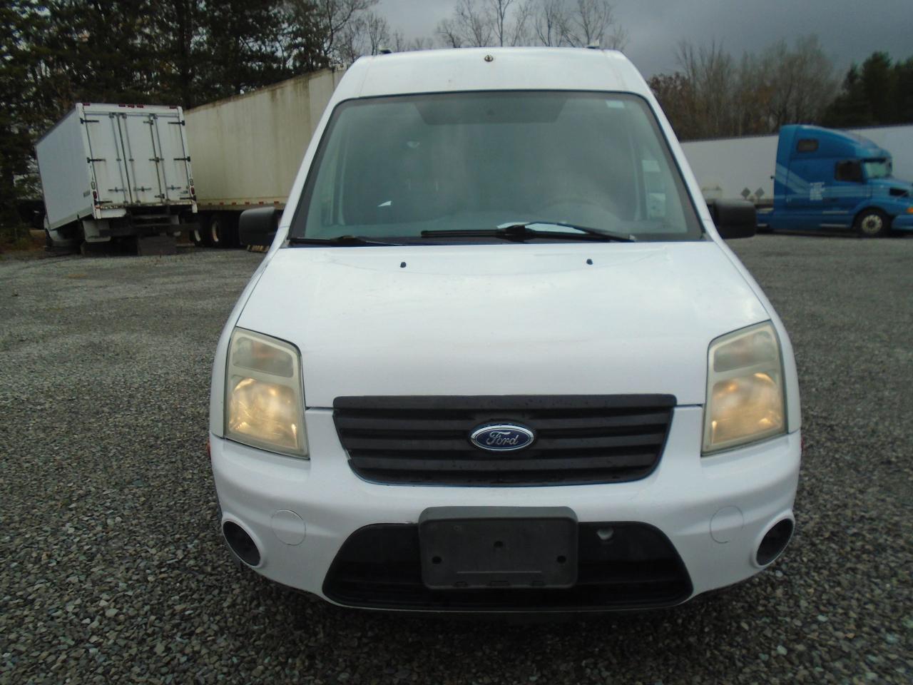 2012 Ford Transit Connect cargo van 114.6  XLT  w-o rear door glass - Photo #3