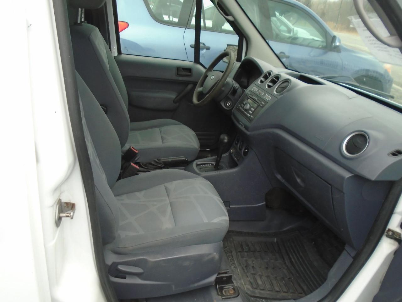 2012 Ford Transit Connect cargo van 114.6  XLT  w-o rear door glass - Photo #18