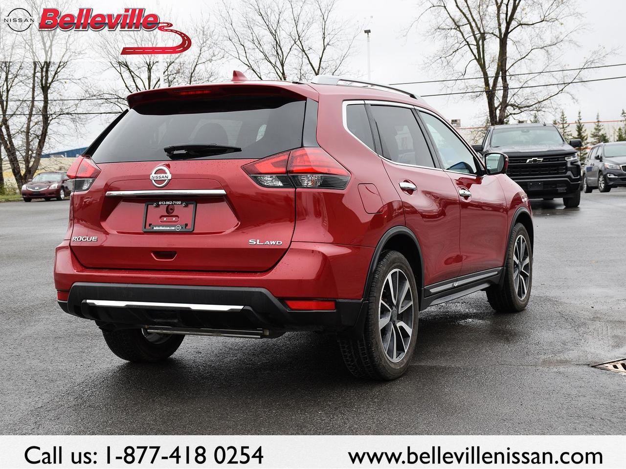 2017 Nissan Rogue SL Platinum AWD LEATHER, SUNROOF, NAVIGATION Photo
