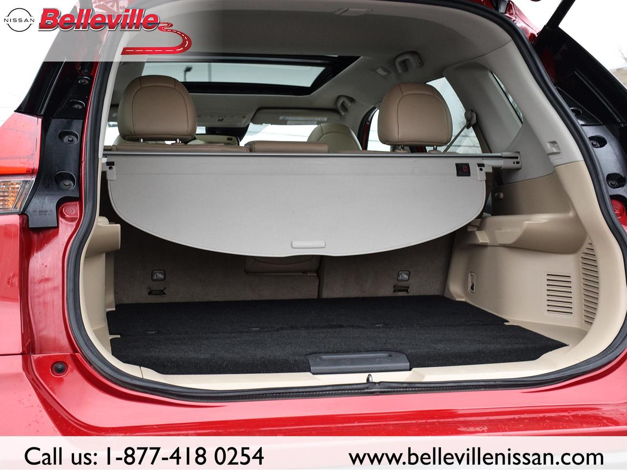 2017 Nissan Rogue SL Platinum AWD LEATHER, SUNROOF, NAVIGATION Photo