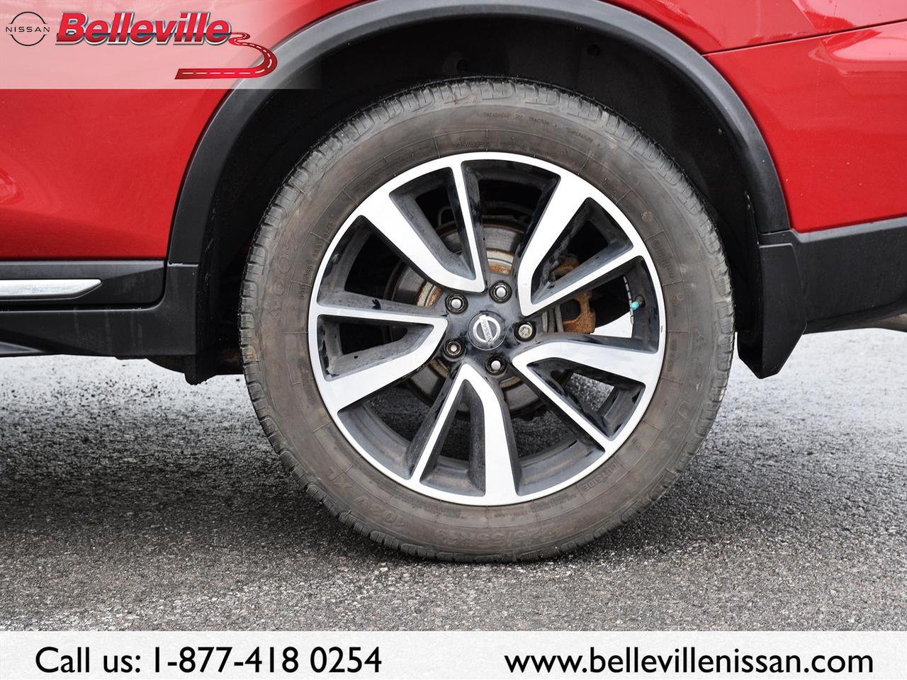 2017 Nissan Rogue SL Platinum AWD LEATHER, SUNROOF, NAVIGATION Photo