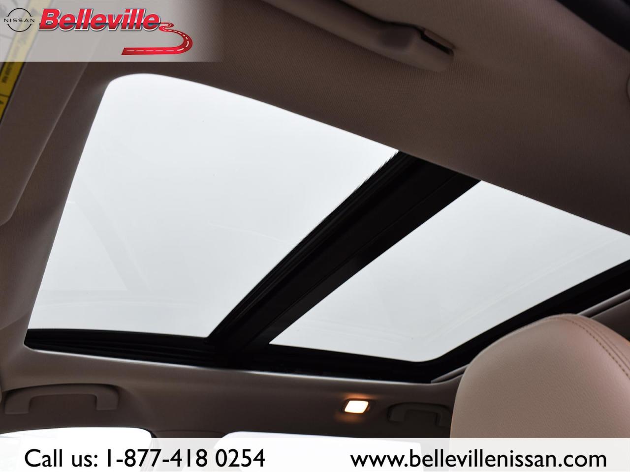 2017 Nissan Rogue SL Platinum AWD LEATHER, SUNROOF, NAVIGATION Photo