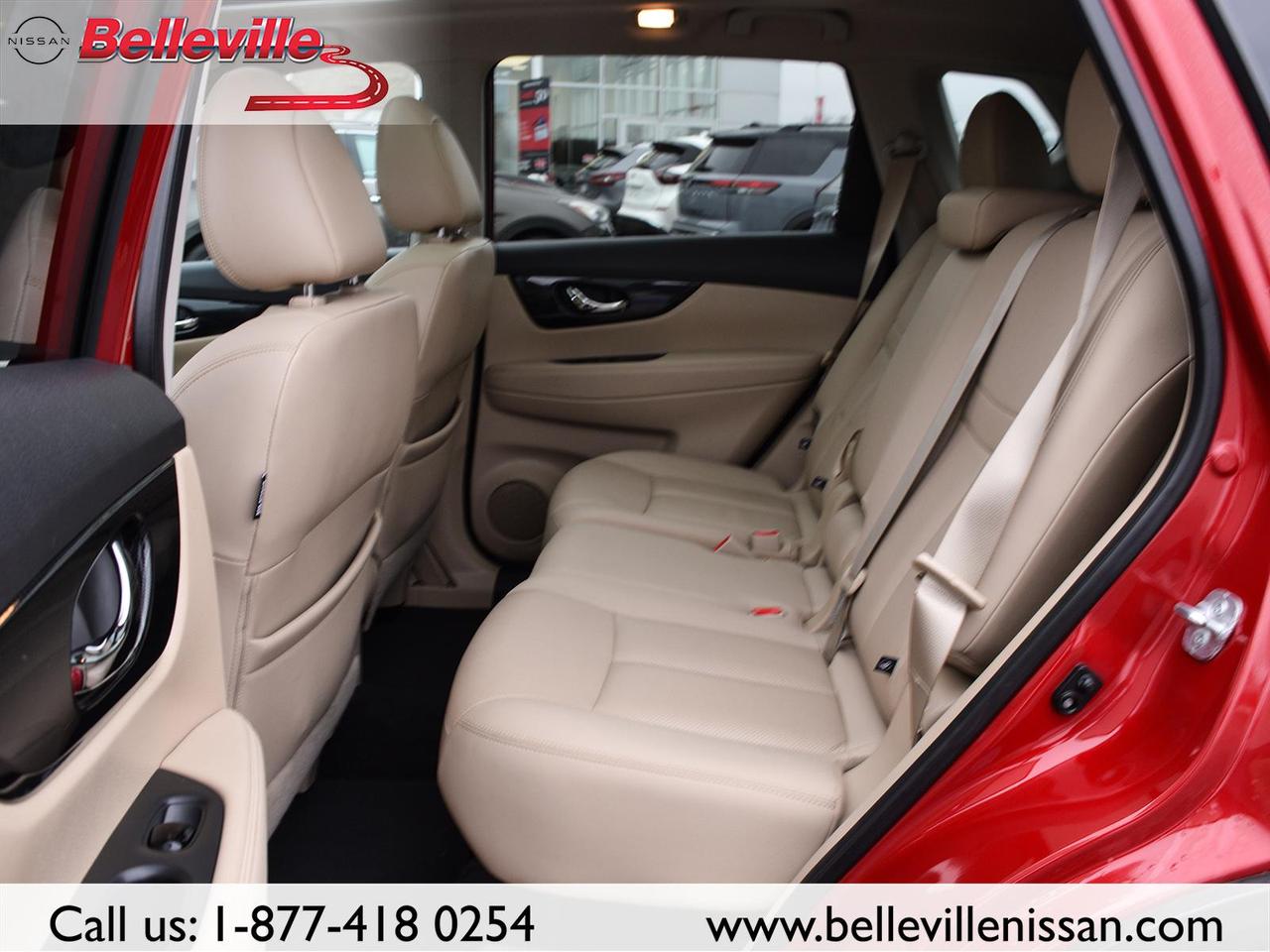 2017 Nissan Rogue SL Platinum AWD LEATHER, SUNROOF, NAVIGATION Photo