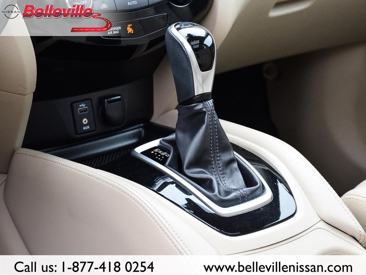 2017 Nissan Rogue SL Platinum AWD LEATHER, SUNROOF, NAVIGATION Photo