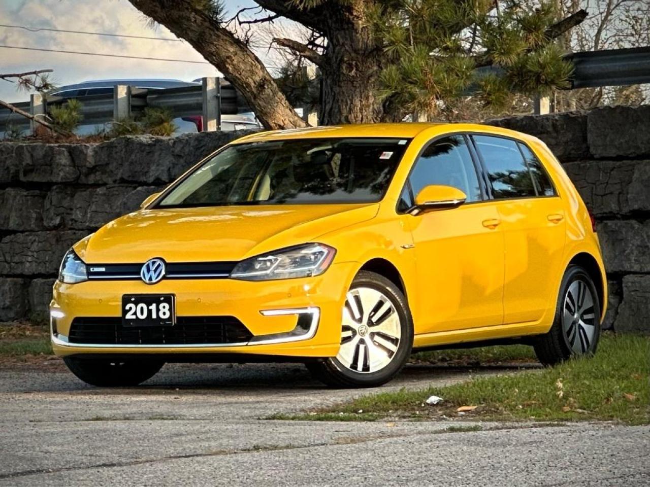 Used 2018 Volkswagen Golf e-Golf COMFORTLINE 4 DOOR | HEATED SEATS | APPLE CARPLAY for sale in Waterloo, ON