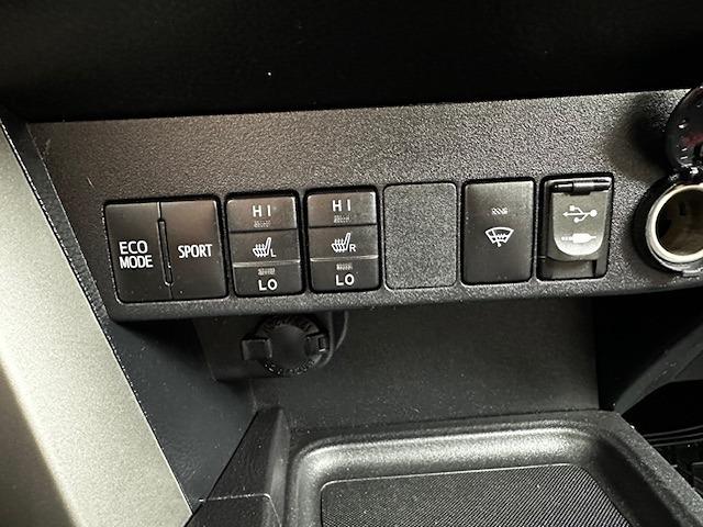 2017 Toyota RAV4 LE ALL WHEEL DRIVE - Photo #18