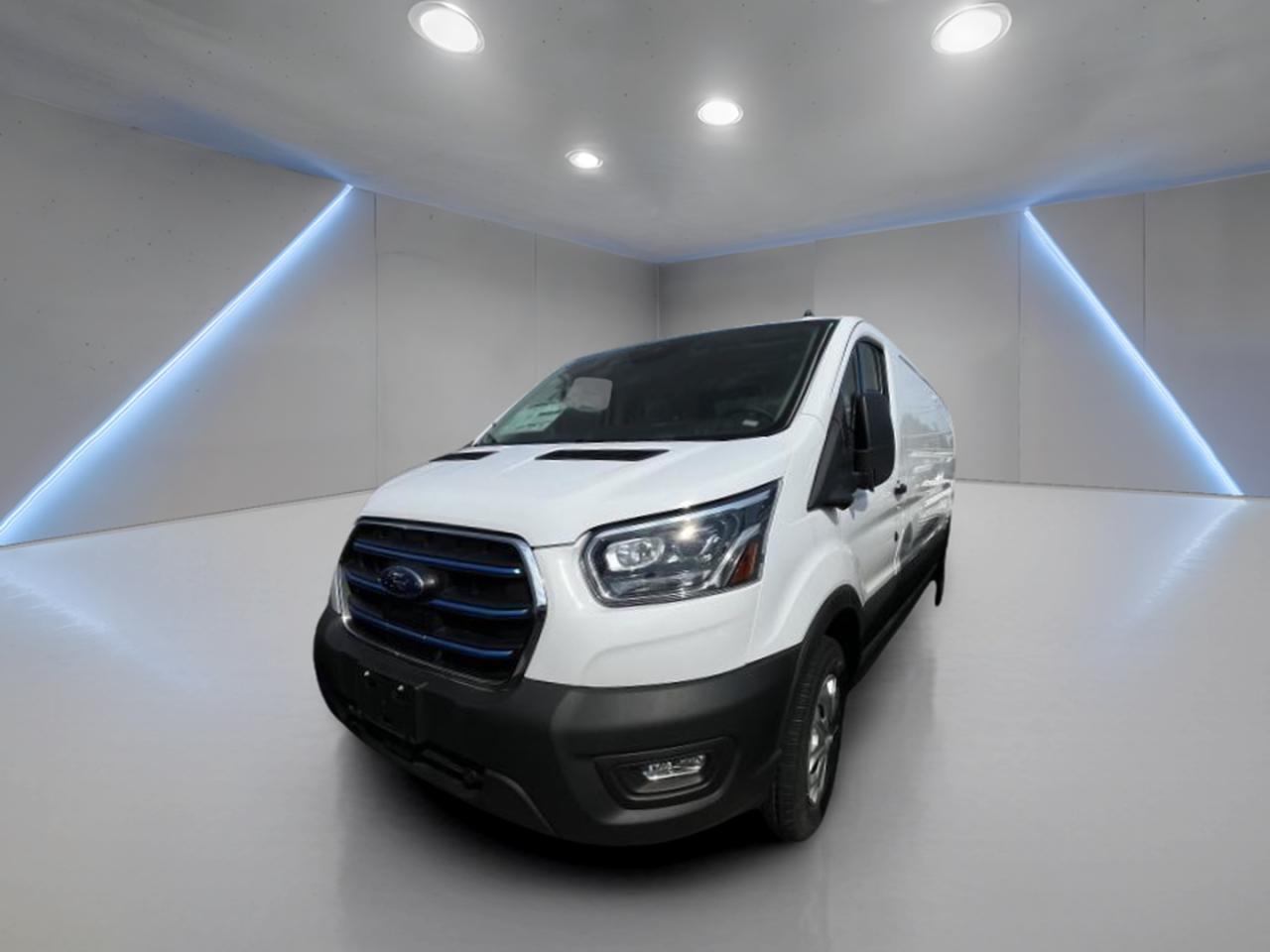 2023 Ford E-Transit BASE Photo0