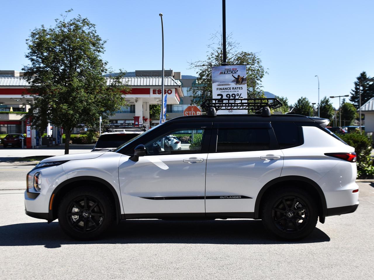 New 2024 Mitsubishi Outlander ES - Off Road Edition, Upgraded wheels, Chrome dlt for sale in Coquitlam, BC