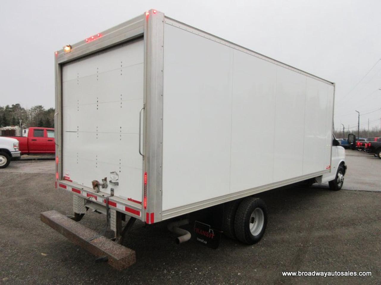 2020 GMC G3500 1-TON CARGO MOVING 2 PASSENGER 6.0L - V8.. 177-INCH-WHEEL-BASE.. STABILITRAK-PACKAGE.. AUX INPUT.. AIR CONDITIONING.. Photo