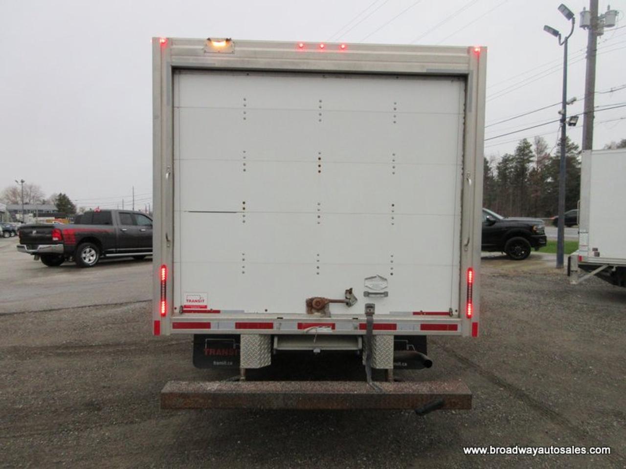 2020 GMC G3500 1-TON CARGO MOVING 2 PASSENGER 6.0L - V8.. 177-INCH-WHEEL-BASE.. STABILITRAK-PACKAGE.. AUX INPUT.. AIR CONDITIONING.. Photo