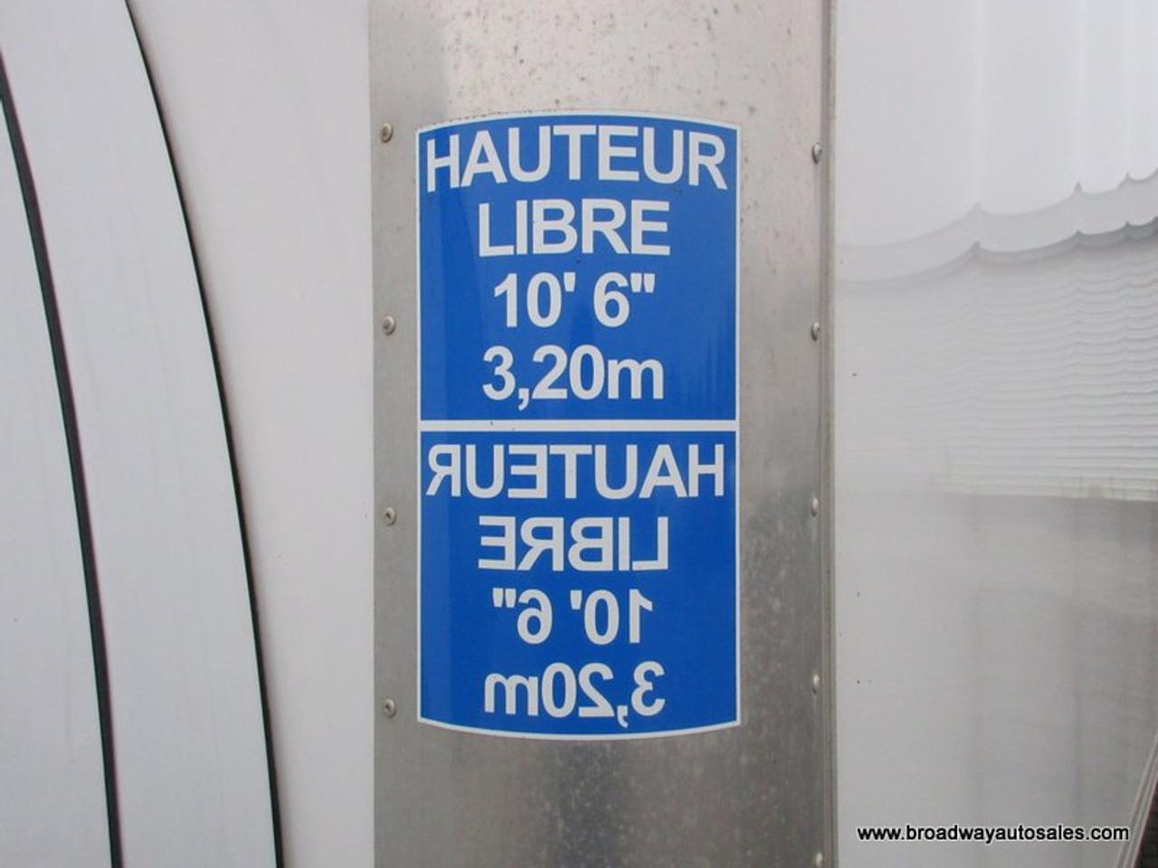 2020 GMC G3500 1-TON CARGO MOVING 2 PASSENGER 6.0L - V8.. 177-INCH-WHEEL-BASE.. STABILITRAK-PACKAGE.. AUX INPUT.. AIR CONDITIONING.. Photo